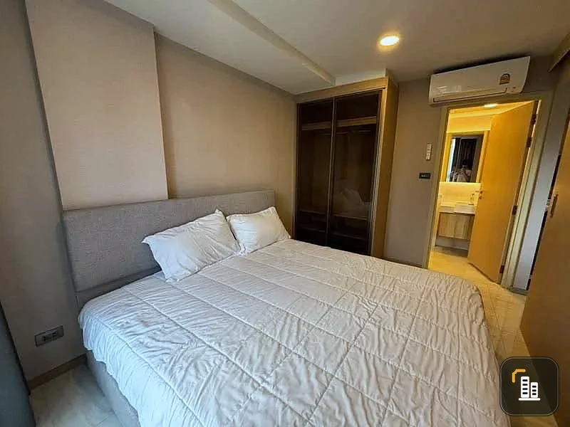 Condo for Rent: Walden Asoke Low-rise condo in the heart of Asoke, excellent location.