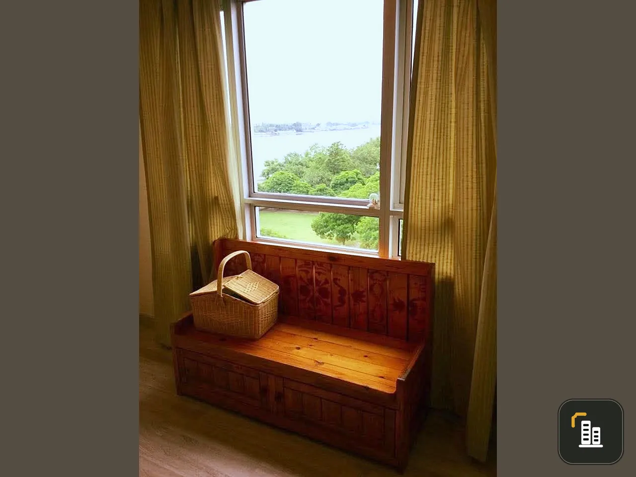 Selling a 5th-floor unit at Manor Sanambinnam. Excellent location with Chao Phraya River view and convenient transportation. Don't miss out!