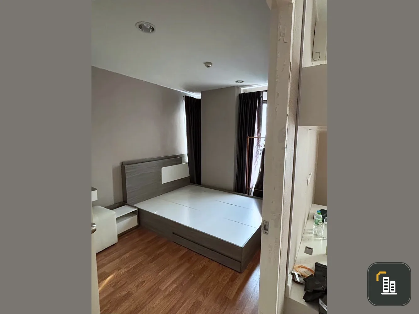 For sale or rent: Sucharee Life Laksi-Chaengwattana, corner unit, quiet, great location, complete amenities. Book now!