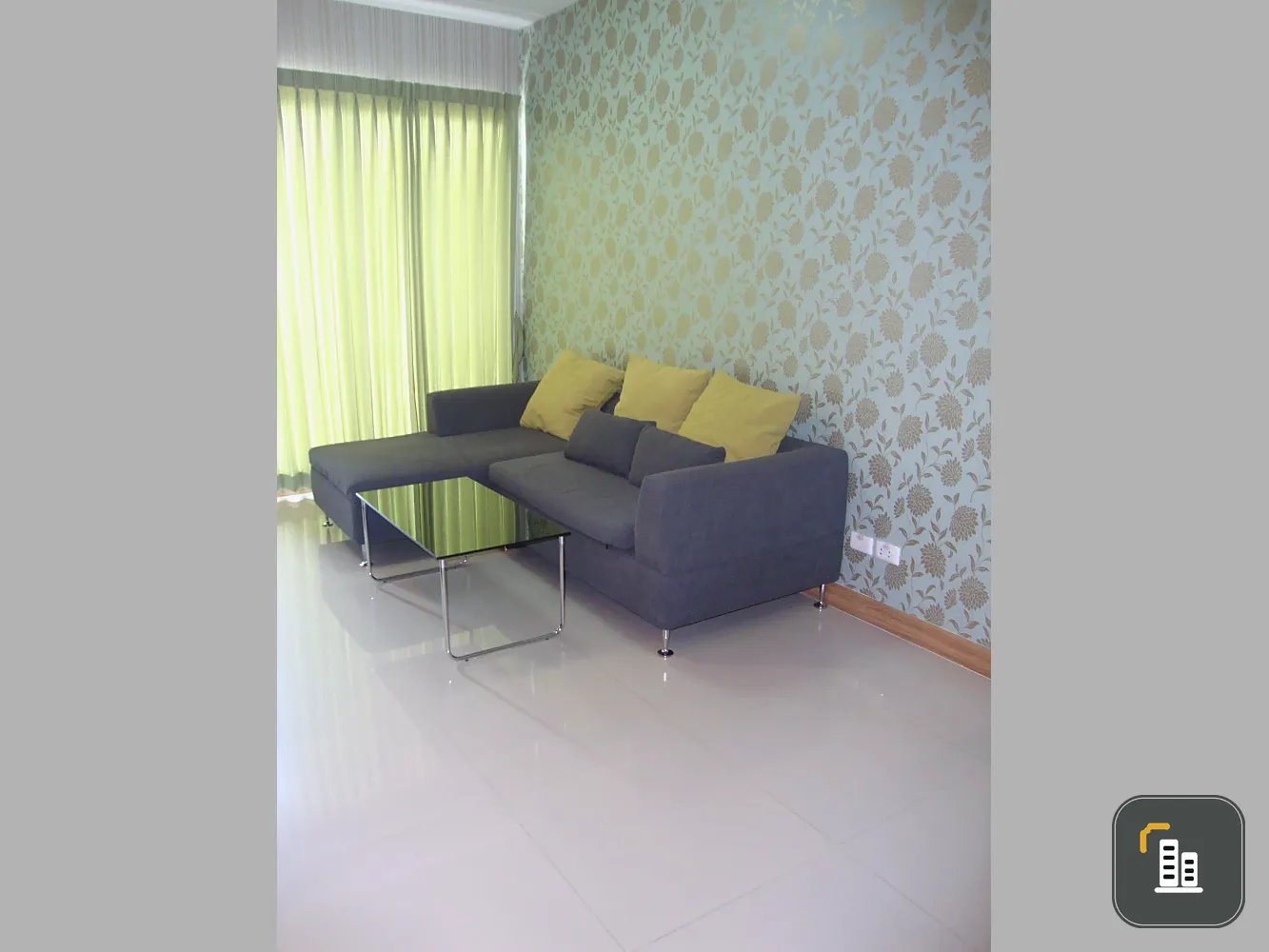 Selling Supalai Premier Narathiwas-Sathorn condo. Nice, fully furnished. Book now! Don't miss out!