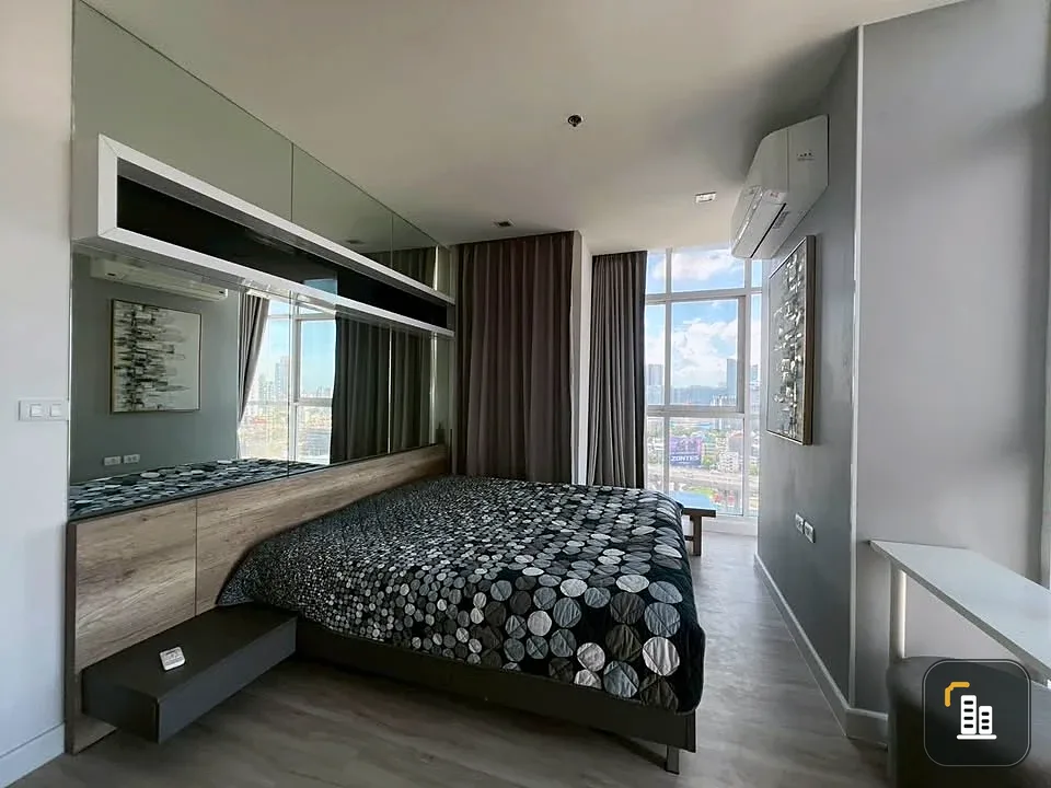 For rent: The Coast Bangkok, 2 bedrooms, spacious living area, fully furnished with built-in furniture, beautiful view. Book now!