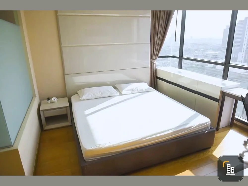 For sale or rent, The Address Sathorn, 2 bedrooms, lots of usable space. Comes with complete amenities. Book now.