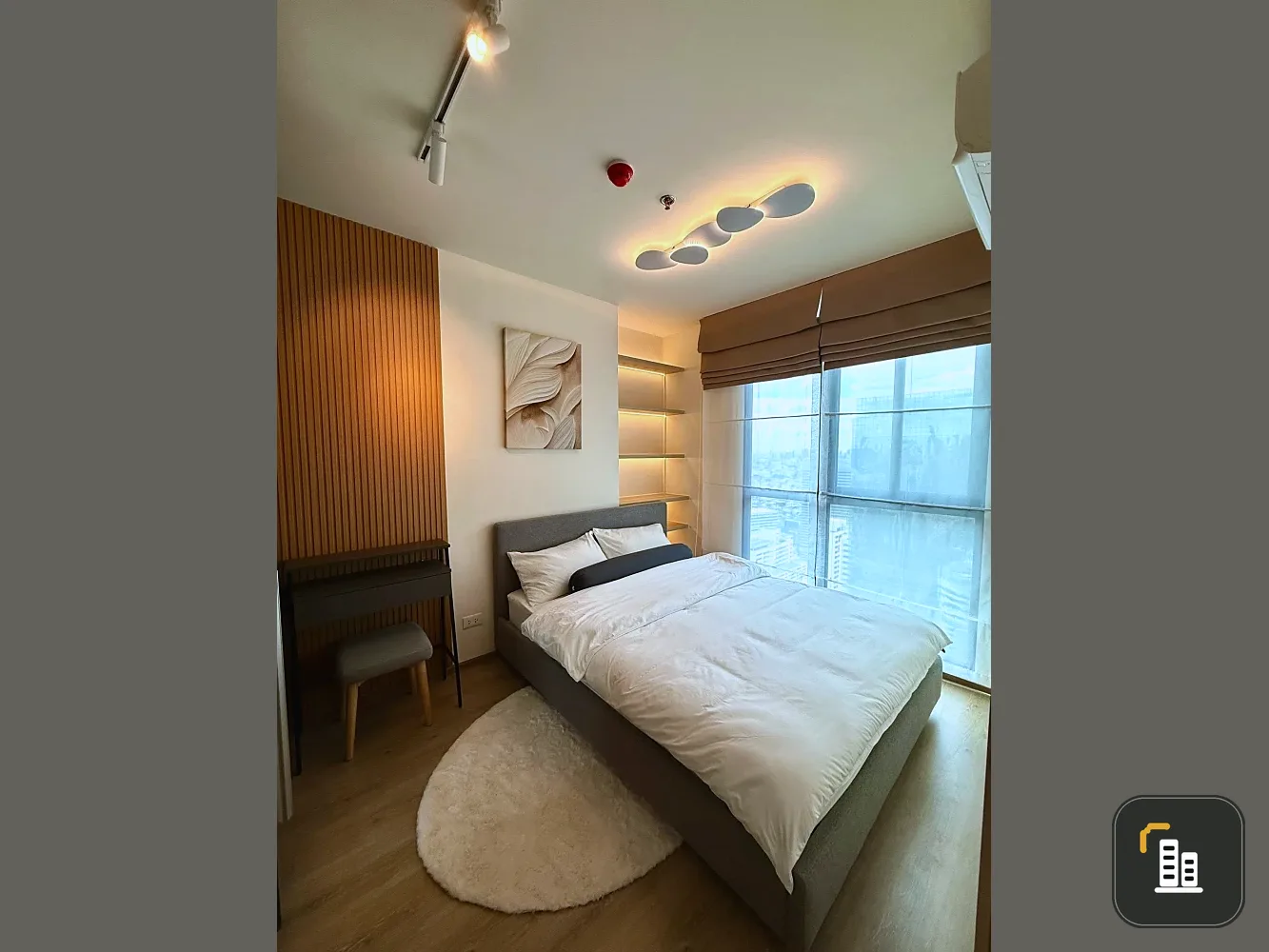 For rent: Noble Nue District R9, stunningly decorated unit with high-quality built-in furniture. Complete amenities. Book now!