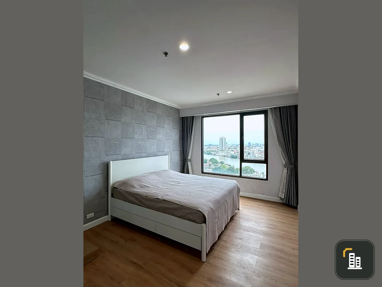 For rent: Baan Chao Praya, 22nd floor, fully furnished. Book now! (Quickly!)