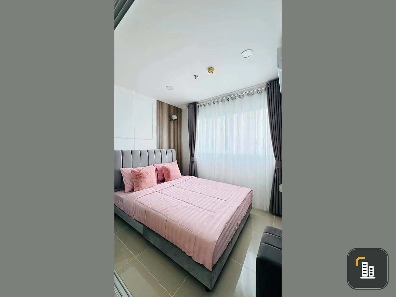 For rent: Lumpini Condotown North Pattaya Sukhumvit. Beautifully decorated unit with high-quality built-in furniture. Don't miss out!