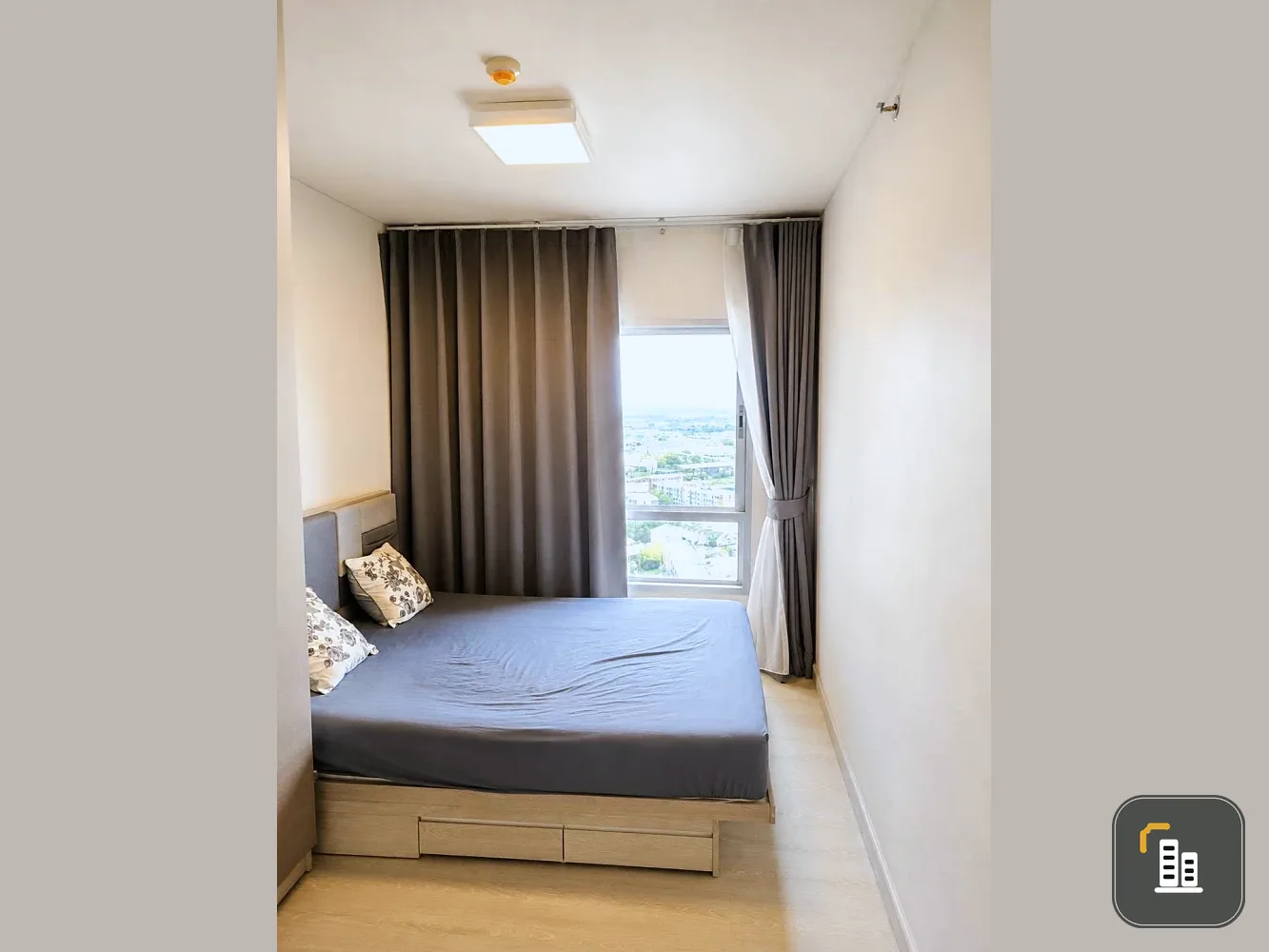 For sale: Niche ID Pakkret Station, 25th floor, street view, fully furnished. Just bring your belongings and move in!