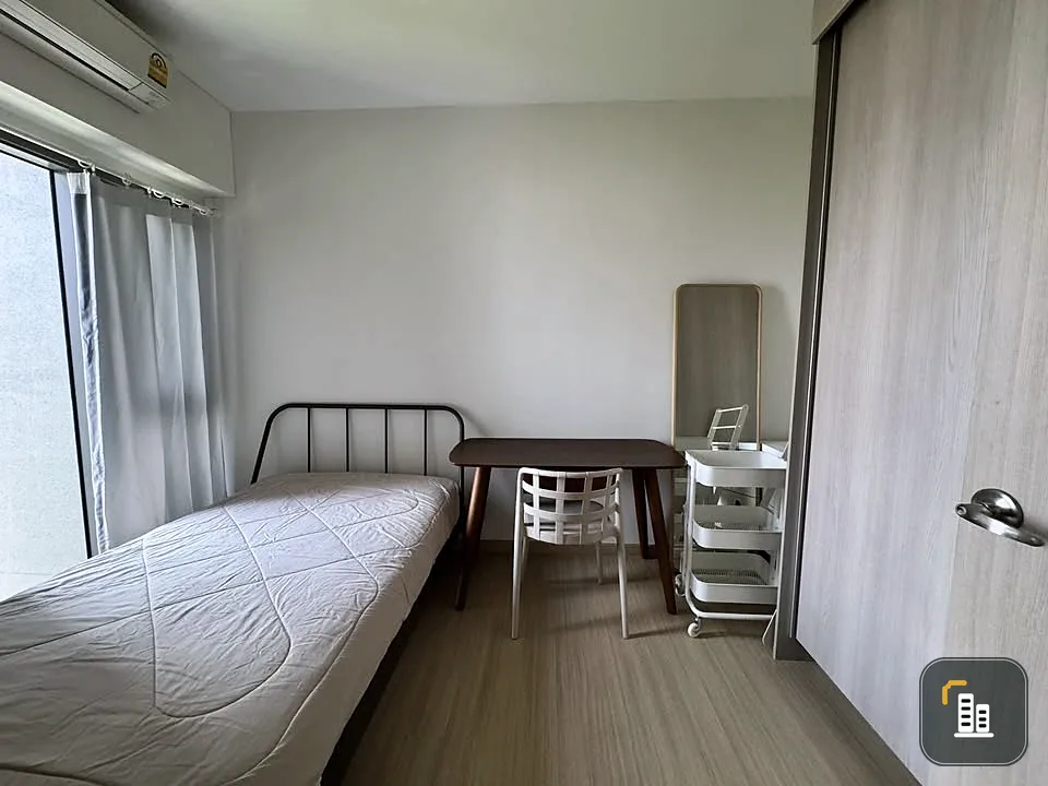 For rent: Whizdom Connect Sukhumvit, 12th floor. Fully furnished; just bring your belongings and move in.