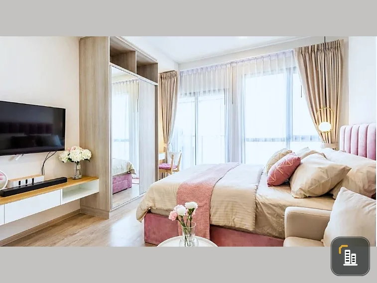 Selling a beautiful, comfortable 25th-floor unit at THE TREE Pattanakarn - Ekkamai. Fully furnished. Book now!