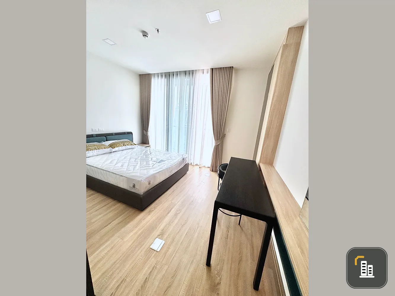 XT Phayathai for rent, 32nd floor, fully furnished, very livable. Book now, don't miss out! Act fast!