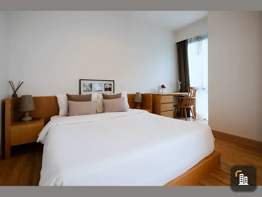 Urgent sale, Siamese Gioia (Sukhumvit Soi 31), beautiful and comfortable unit with stunning pool view.