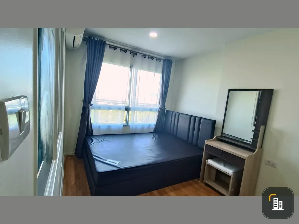 Selling a 9th-floor unit at Lumpini Ville Pattanakarn-Srinakarin. Prime location, unobstructed view. Don't miss out!