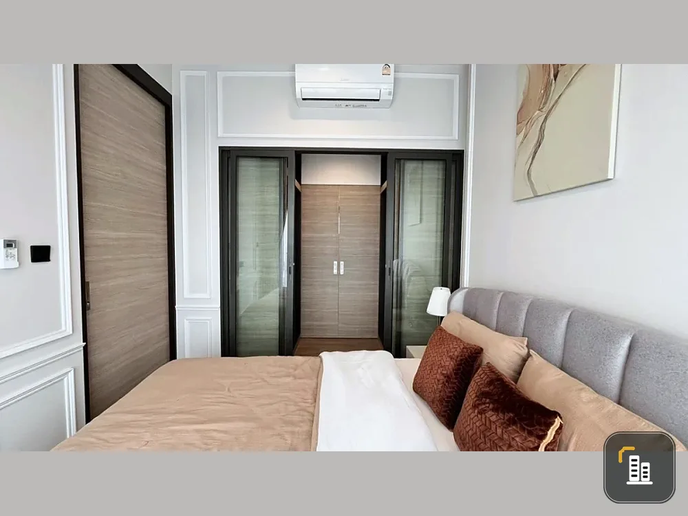 Condo for Rent: The Crest Park Residence