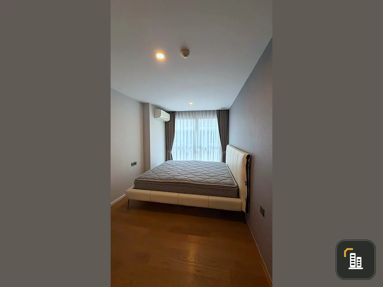 For rent: Suan Bua Residence Ari - Ratchakru. Spacious and comfortable room, not cramped at all. Equipped with high-quality appliances. Book now!