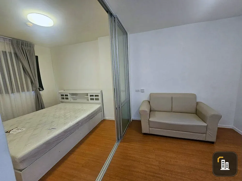 Selling Lumpini Township Rangsit Klong 1, 1 bedroom, 1 bathroom, fully furnished. Great location! Book now!