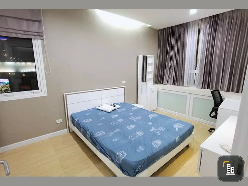 Condo for Rent: TC Green