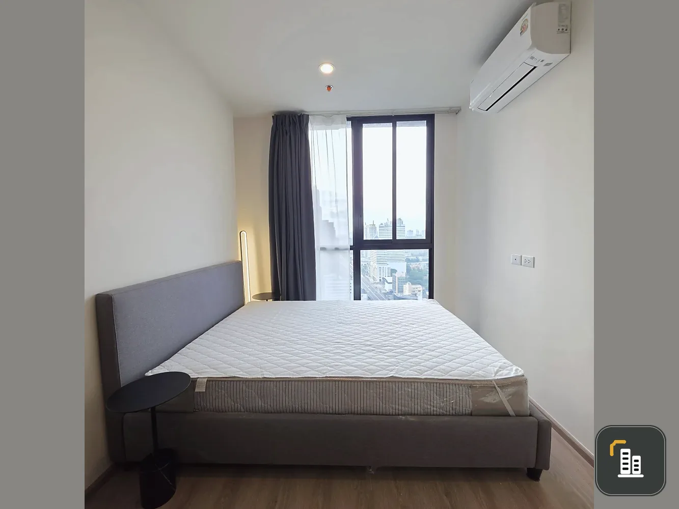 Condo for rent at NUE District R9, 28th floor, unobstructed city view, fully furnished. Book now! Don't miss out!