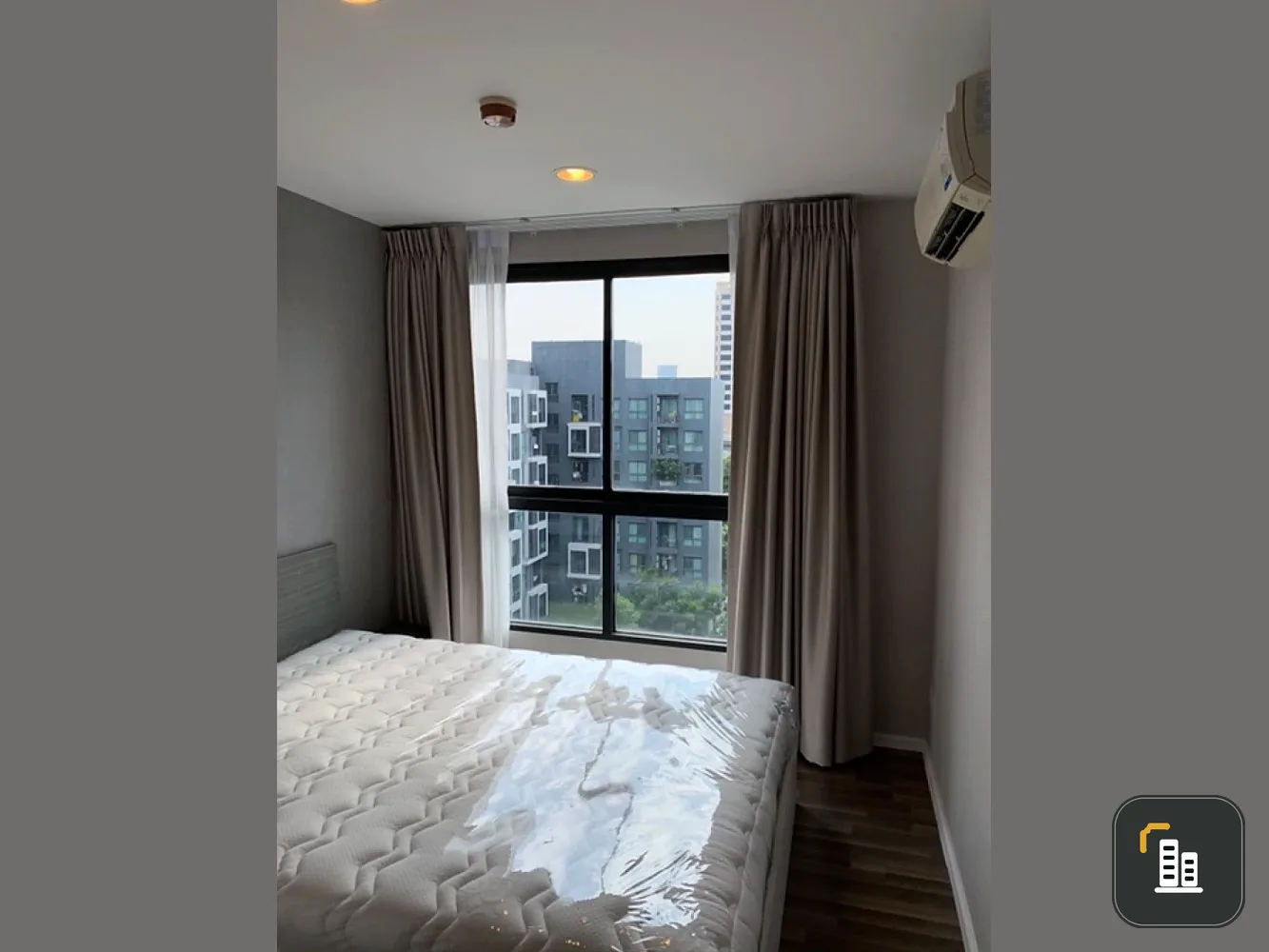 Selling Living Nest Ramkhamhaeng, 8th floor. A lovely unit, fully furnished. Book now!