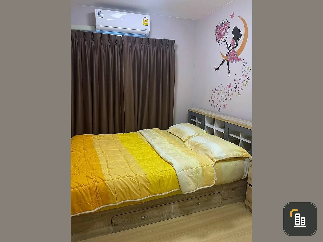 Plum Condo Chaengwattana Station Phase 3 for sale. Comes with tons of freebies! Don't just look, book now!