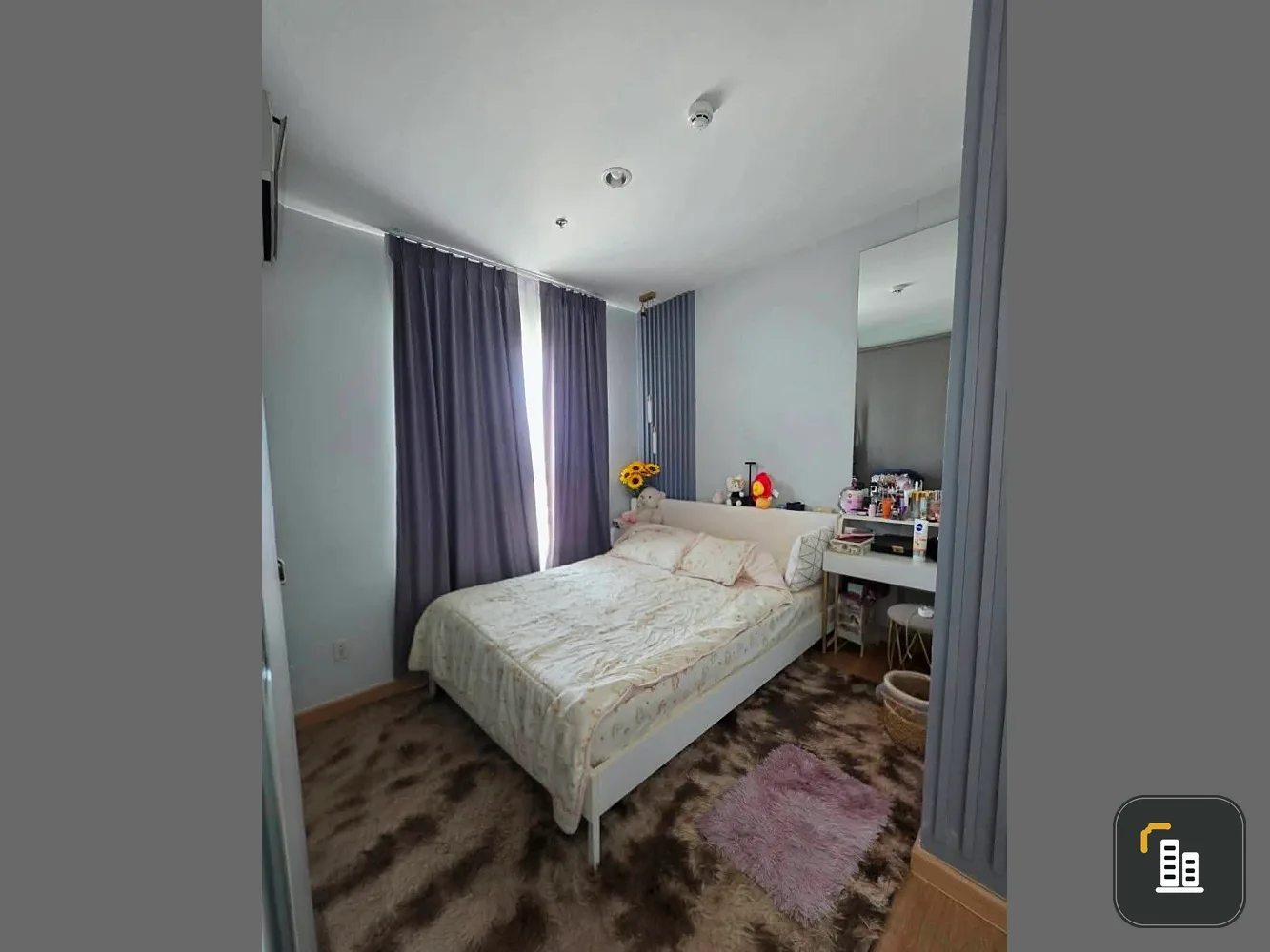 Selling The Parkland Srinakarin Lakeside, Building 1, 19th floor. Fully furnished with appliances. Don't miss out!