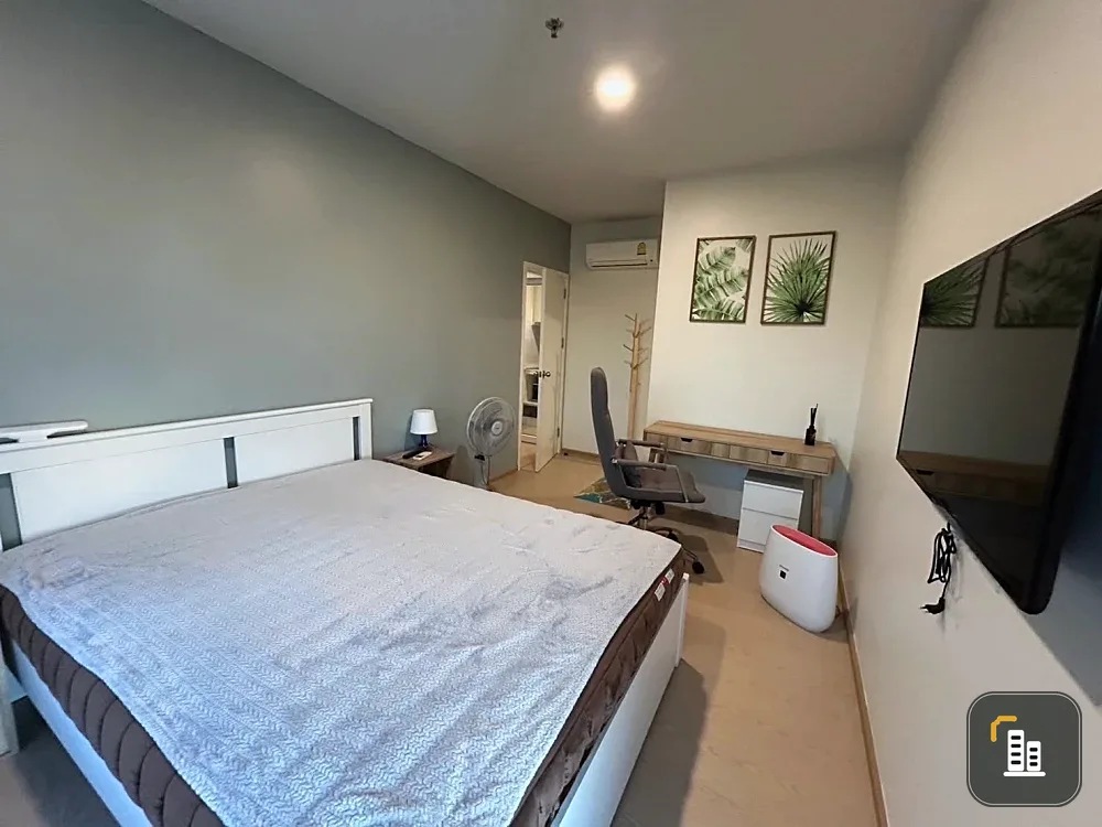 Selling The Tree Sukhumvit 71-Ekkamai, quiet corner unit, fully furnished and ready to move in, with all functions working perfectly.