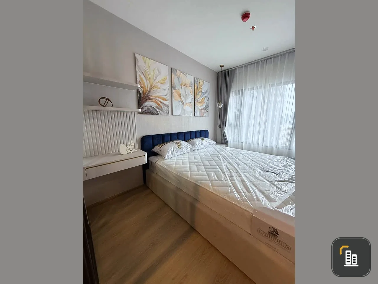 Condo for rent at Life Rama 4 - Asoke, fully furnished, 30th floor with great views. Don't miss out!