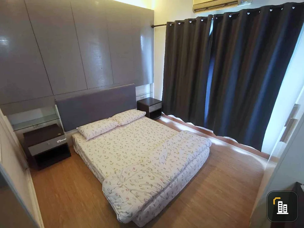 🏠🌃 Urgent Sale: The Loft Pattanakarn Condo 🏠🌃