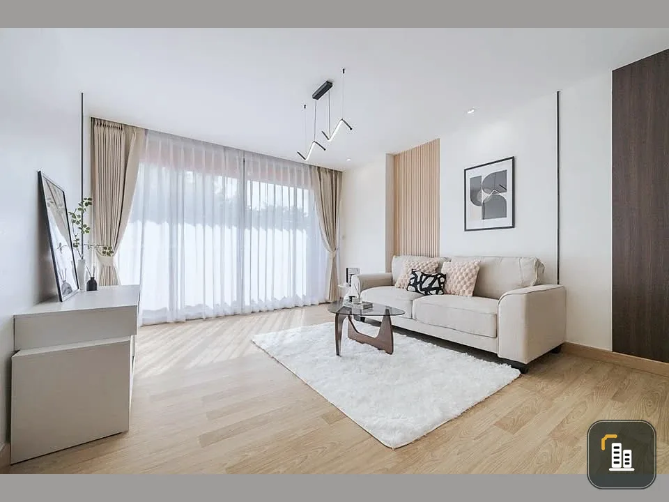 Selling a large Prima Srinakarin condo, perfect for families and couples. Enjoy a peaceful and private atmosphere. Don't miss out!