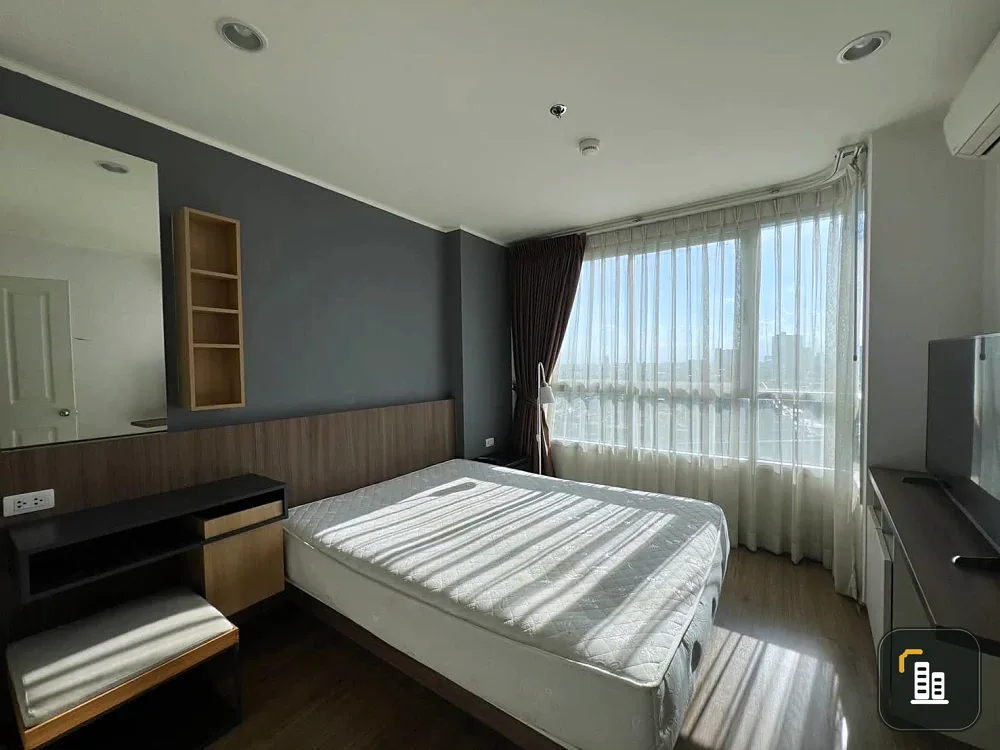 Selling a 1-bedroom condo at U Delight Rattanathibet. The unit has a separate bedroom, a beautiful view, and is ready to move in. Book now!
