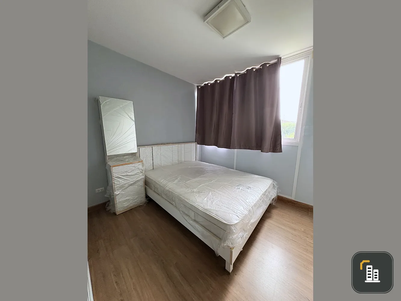 Lovely Fully Furnished Condo for SALE - 28.83 sq.m., 2nd Floor (Building A) with 2 Aircons, Move-in Ready in Rama 9 - Hua Mak Location | Bliz Condom
