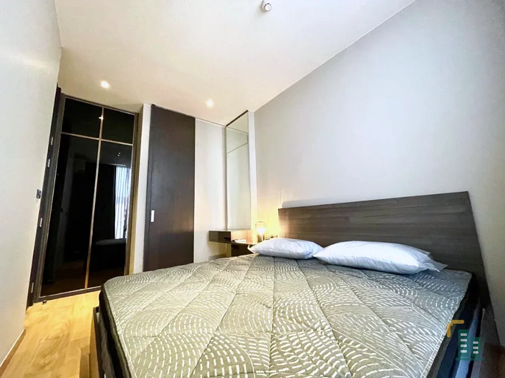 Selling The FINE Bangkok Thonglor-Ekamai, 26th floor, corner unit, fully furnished. Book now!