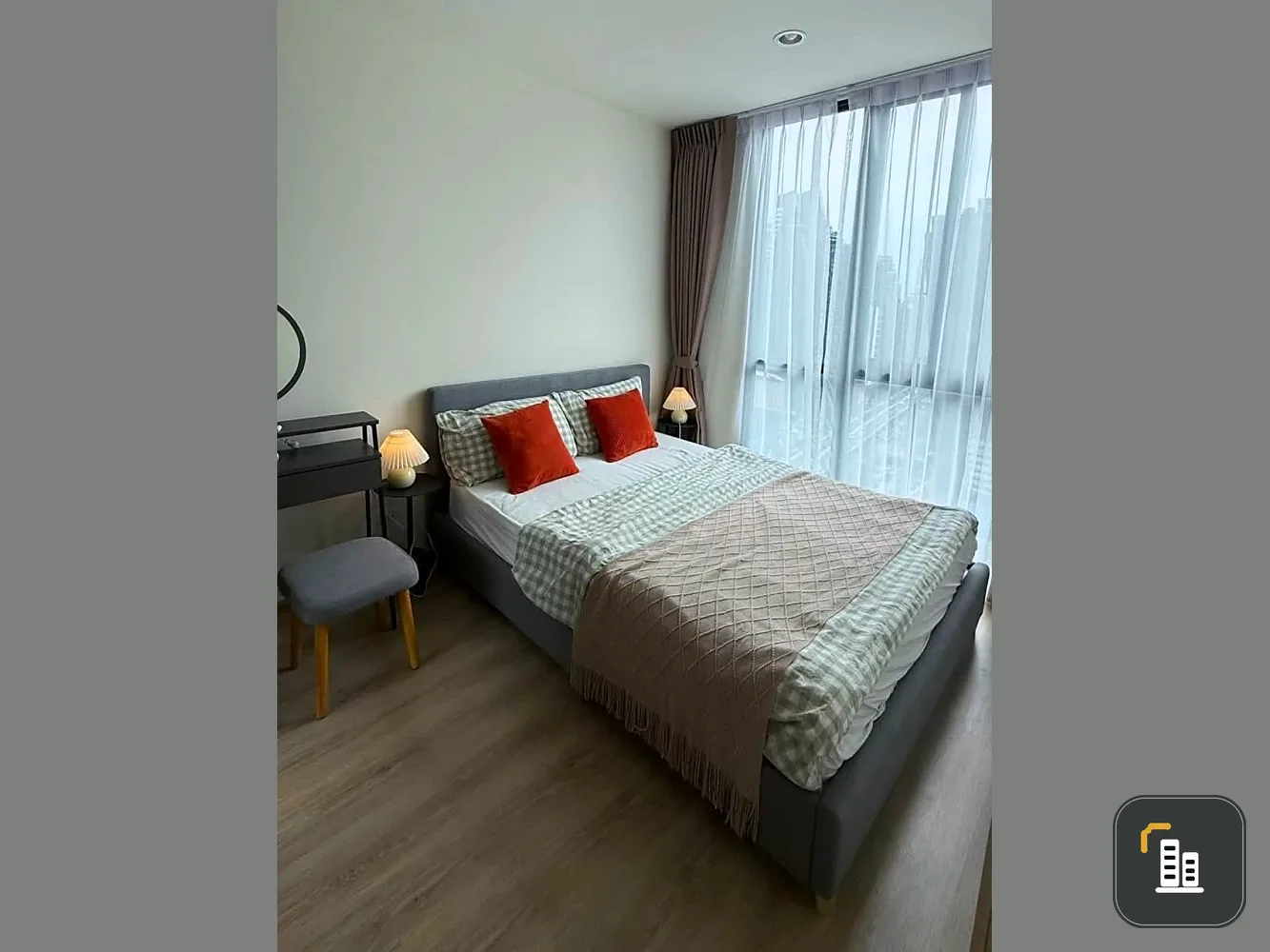 For rent: Noble Nue District R9, 1 bedroom, 1 bathroom, fully furnished. Just bring your bags and move in!