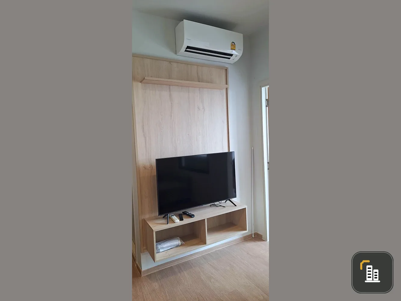 Selling a fully furnished Common TU unit on the 29th floor. Book now! Limited availability.