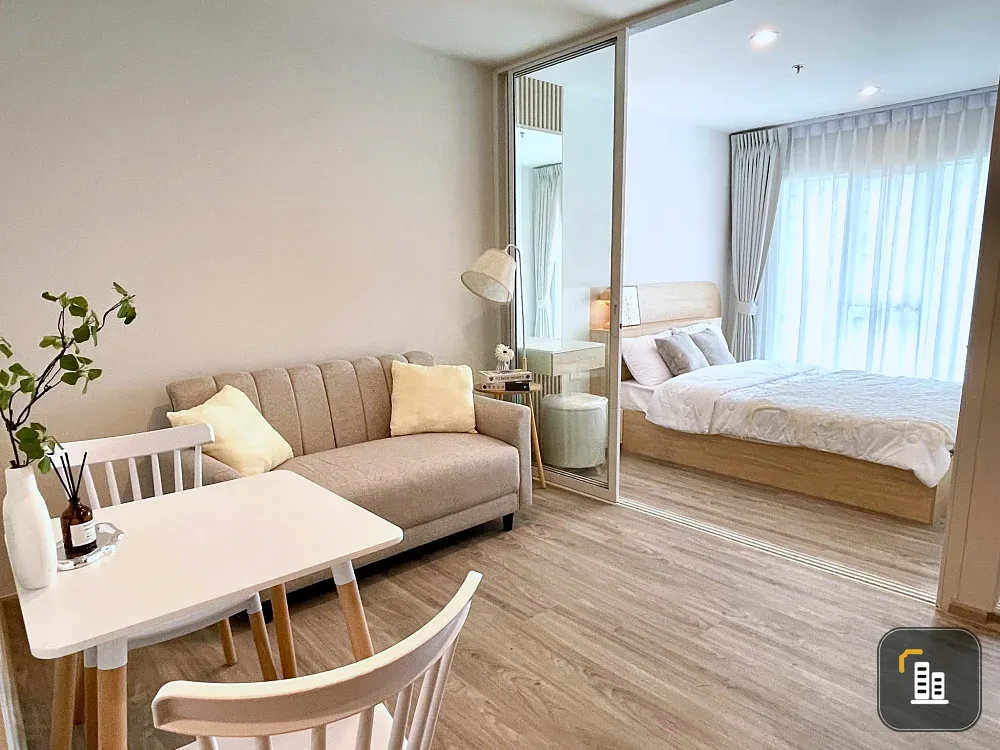 Condo for rent at Regent Home Bangna. Beautifully built-in unit, fully furnished and ready to move in. All appliances included. Just bring your suitca