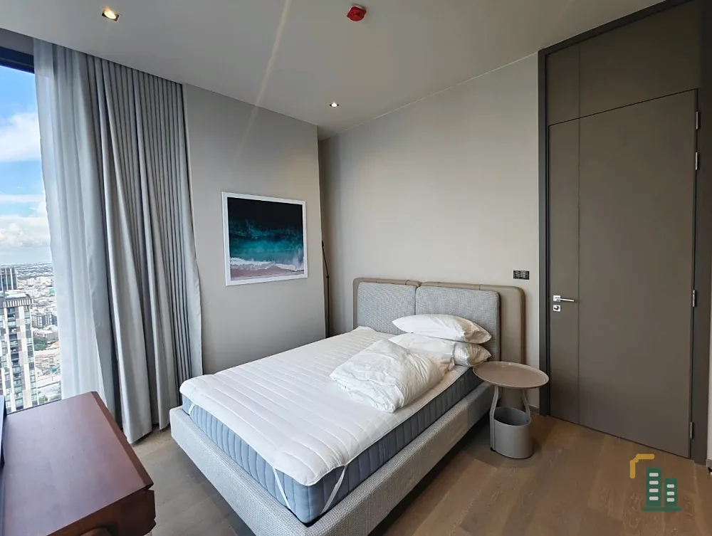 For rent: Hyde Heritage Thonglor, 33rd floor, high floor, great view, fully furnished. Book now!