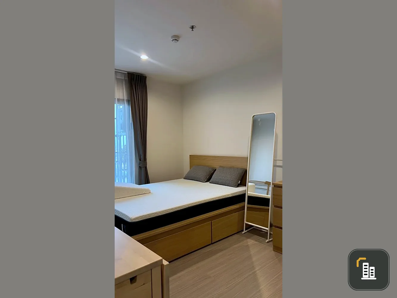 For rent: Aspire Erawan Prime. Spacious and comfortable room with furnished interior. You absolutely shouldn't miss this opportunity!