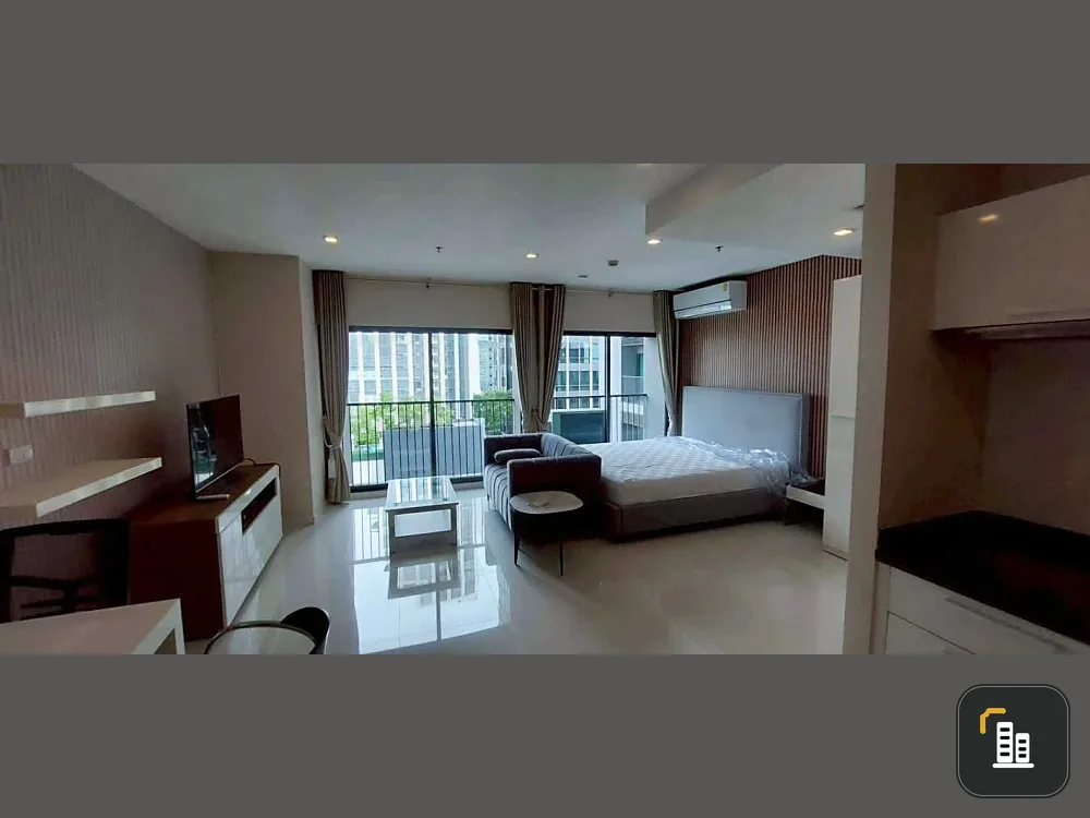 Condo for rent: Noble Remix Sukhumvit 36, studio unit, high floor, fully furnished. Book now!