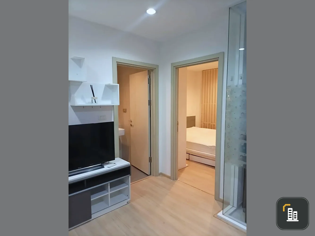 Condo for Sale: The Base Rama 9 – Ramkhamhaeng