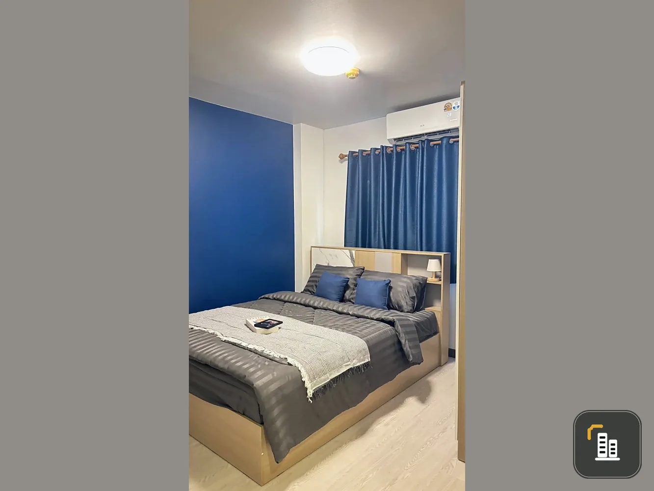 Selling a beautifully decorated, fully furnished condo at Lumpini Park Rattanathibet-Ngamwongwan. Prime location. Don't miss out!