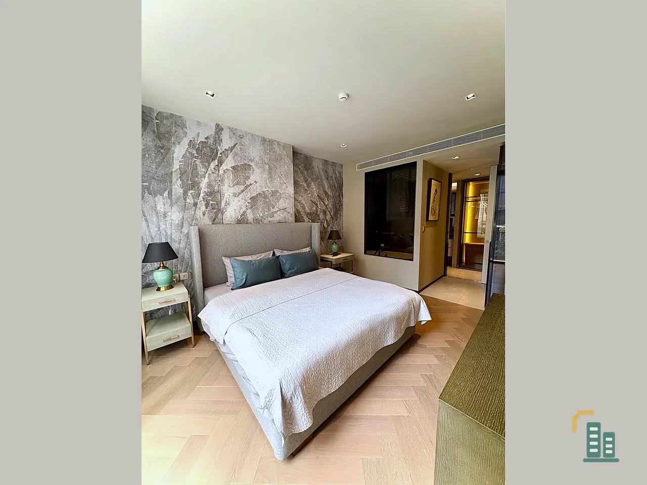 Condo for rent at The Reserve 61 Hideaway. Beautifully decorated unit with high-quality built-in furniture. Everything you need is here. You won't wan