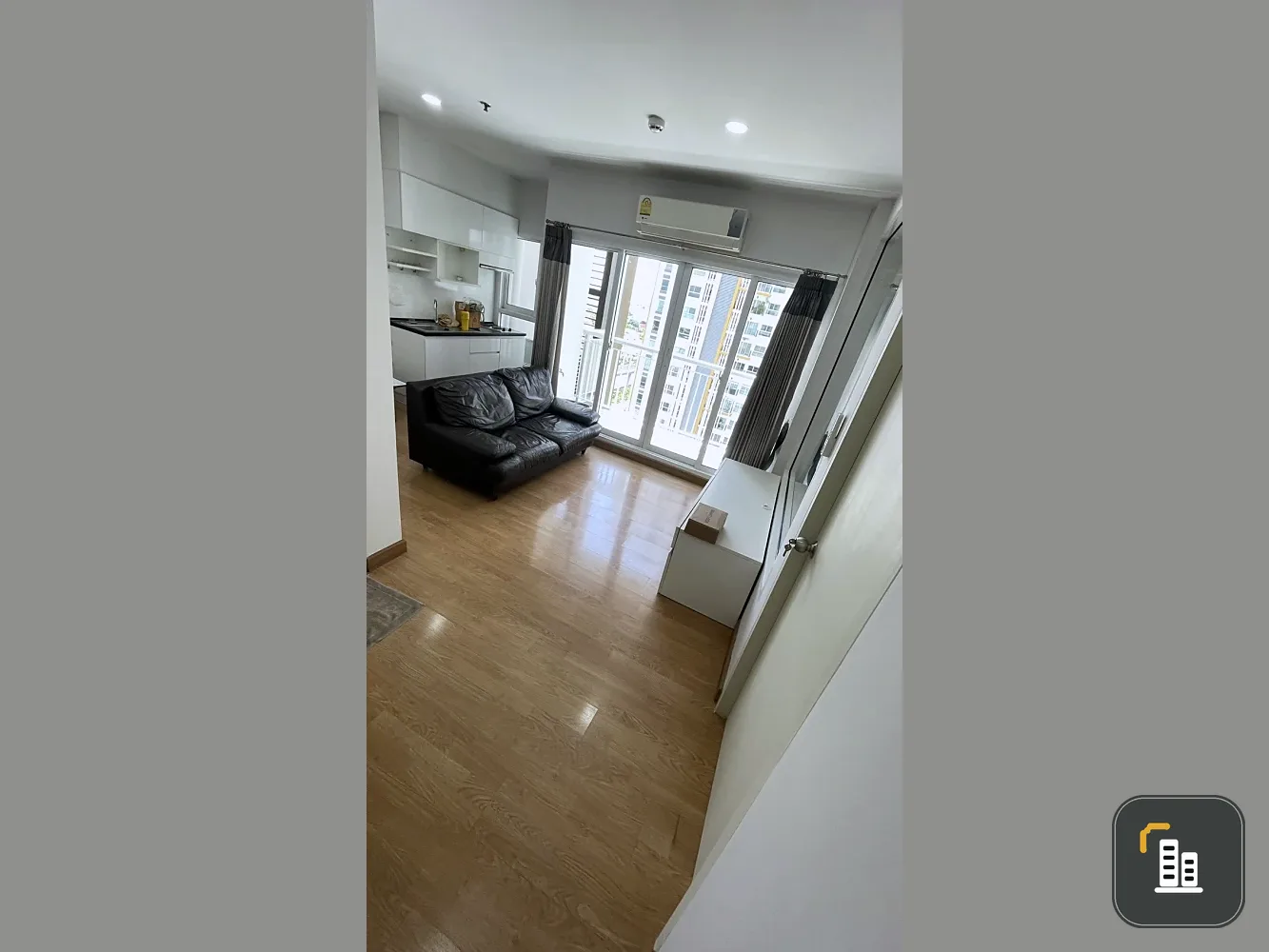 Condo for Sale: The Parkland Grand Taksin