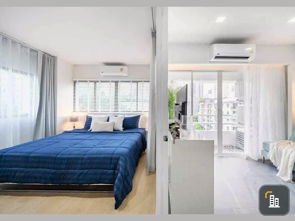 For rent: Thonglor Tower, corner unit, bright and airy view, comfortable living space. Don't miss out!