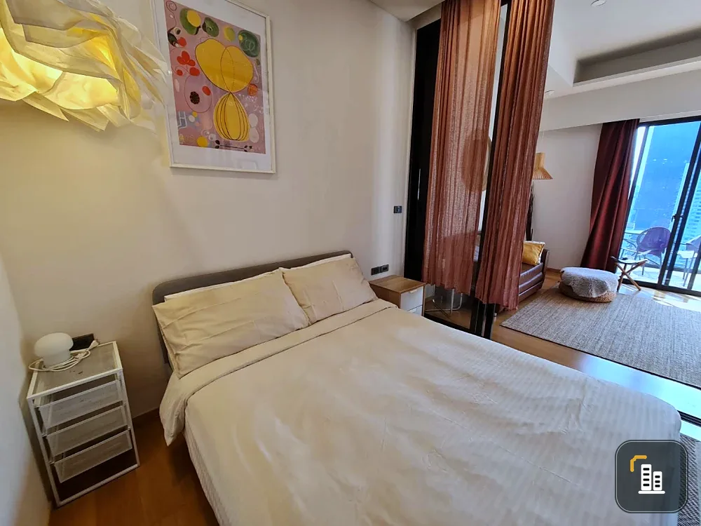 Luxury High-Floor Condo for RENT - Spacious 47 sq.m., 1 Bedroom & 1 Bathroom, 21st Floor with Exclusive PRIVATE ELEVATOR, Fully Furnished, Open for Ne