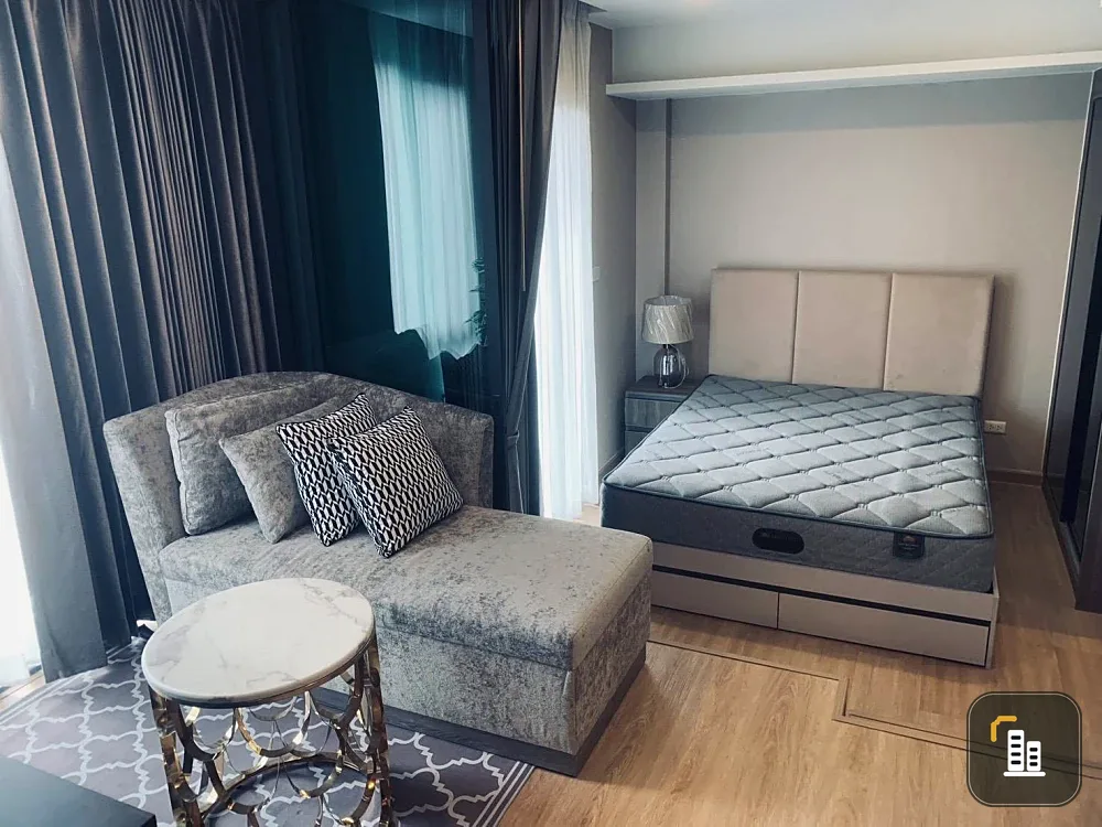 Condo for rent at LLOYD Thonglor, Research Center area. Nicely decorated unit with high-quality built-in furniture. Convenient and fully furnished. Do