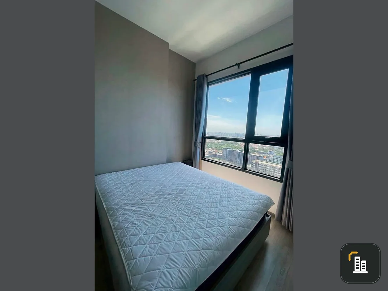 Condo for rent at Knights Bridge Prime On-Nut, 43rd floor. High floor with stunning views and complete amenities. Don't miss out!