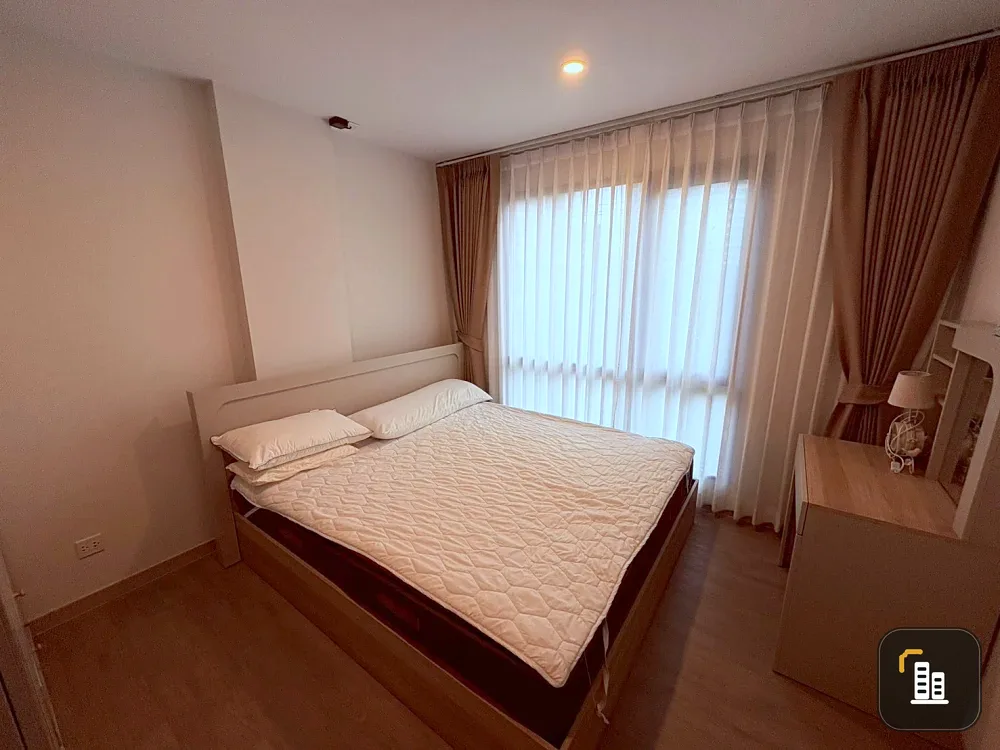 For rent: The Shade Sathorn 1. Spacious 1-bedroom unit, fully furnished. Book now!