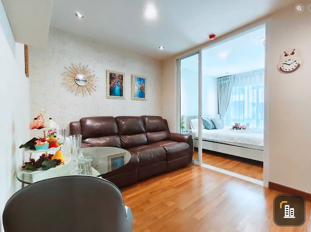 For sale: Regent Home Sukhumvit 81. Direct pool view, peaceful, decorated as pictured. Beautiful and exactly as shown. A must-have!