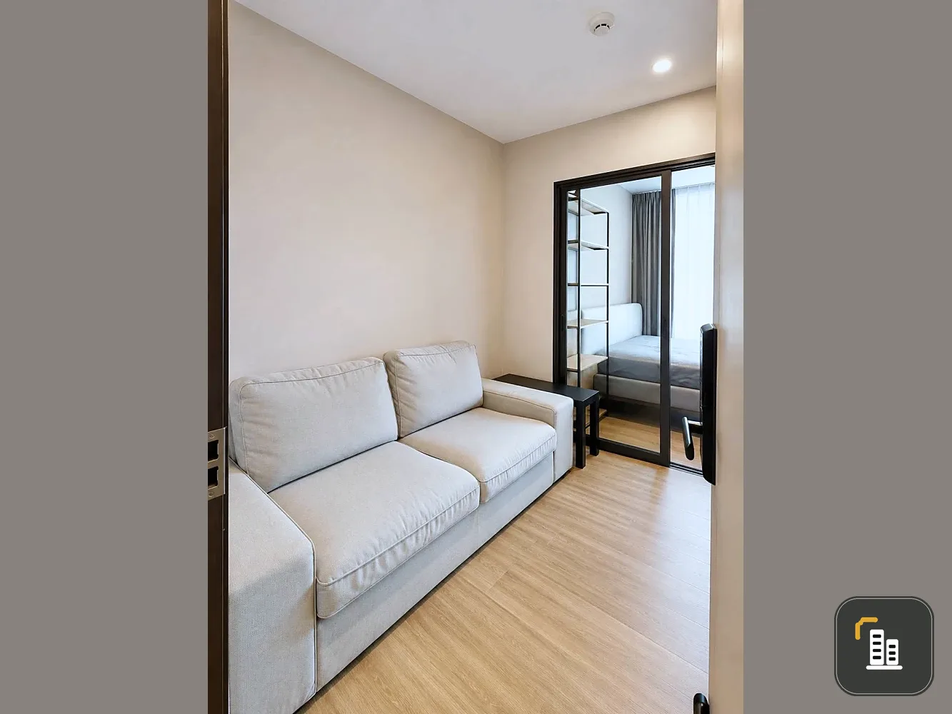 Selling The Nest Sukhumvit 64 Phase 2. Beautiful unit in good condition. Well-designed living space, bright and airy, comfortable to live in. Ready to