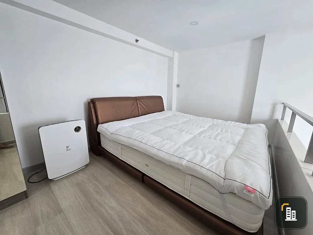 For sale or rent: Knightsbridge Prime Sathorn, Duplex unit, very high floor, incredibly spacious. A must-have!