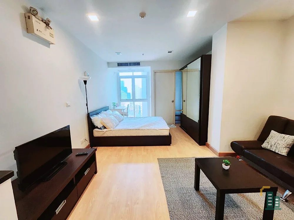 For rent: Nusasiri Grand, a lovely room fully furnished. Book now!