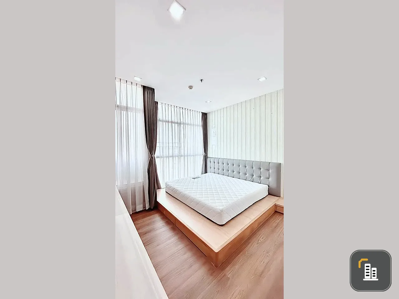 For rent sell: The Coast Bangkok, combined unit with spacious living area, fully furnished and equipped with appliances. Don't miss out!